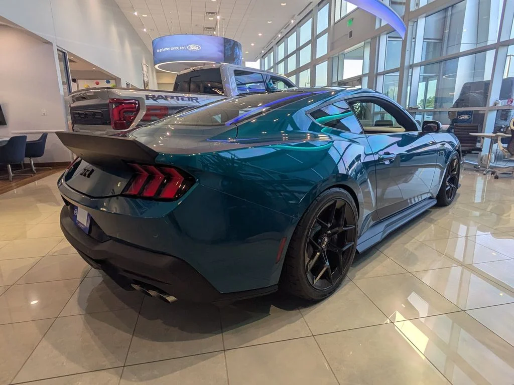 New 2026 Adriatic Blue Metallic Ford GT Premium image 4