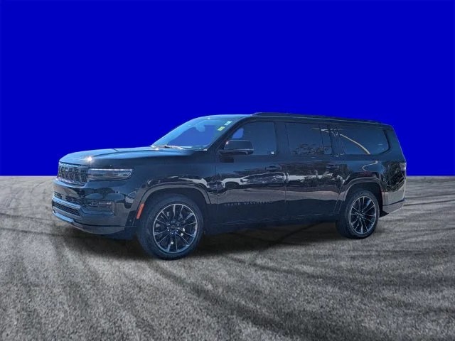 Certified Used 2025 Diamond Black Jeep Series III image 8