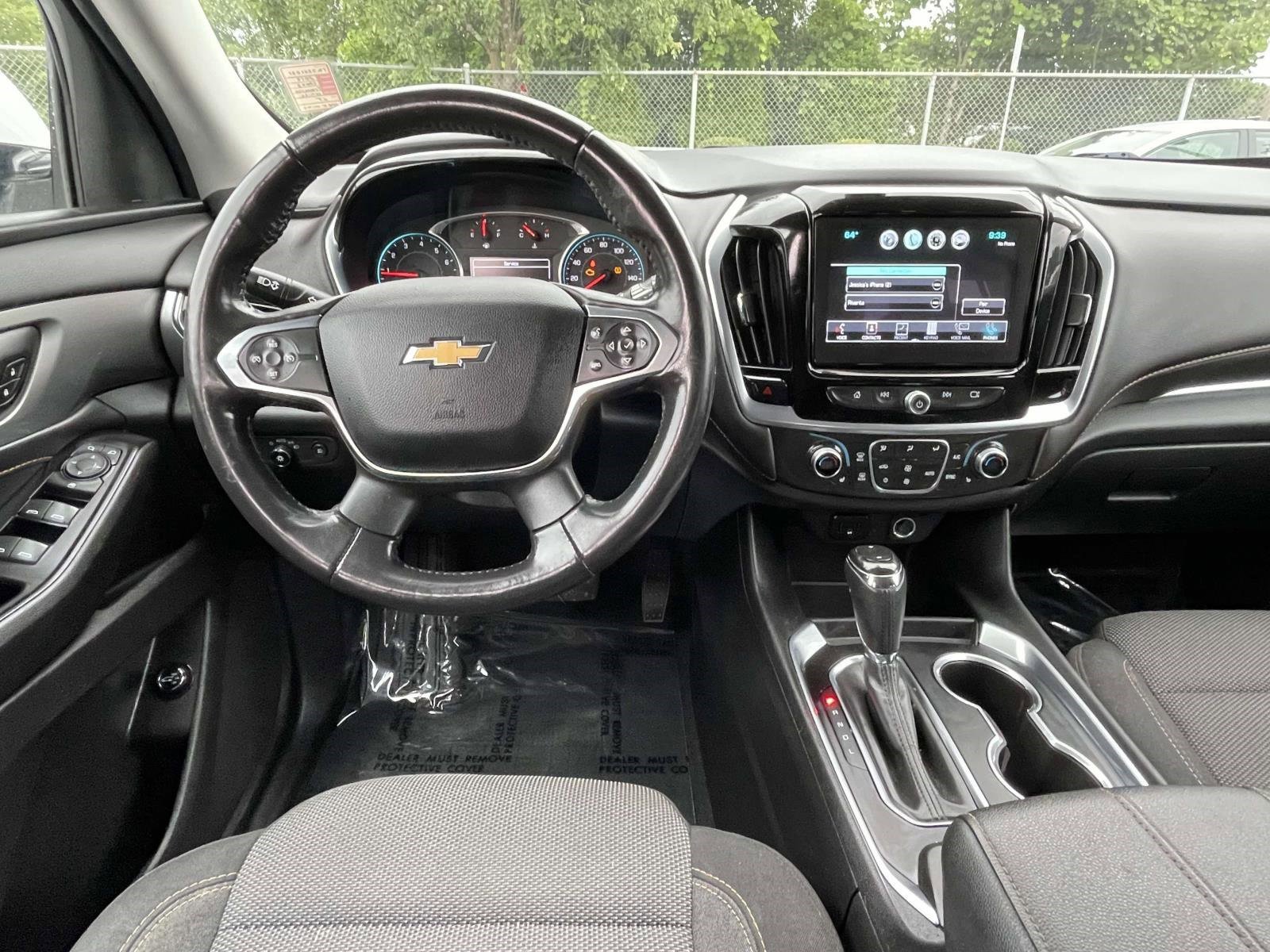 Used 2019 Summit White Chevrolet LT Cloth image 15