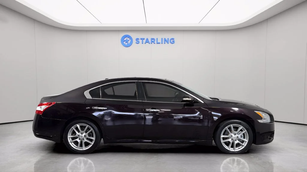 Used 2010  Nissan 3.5 SV w/Premium Pkg image 12
