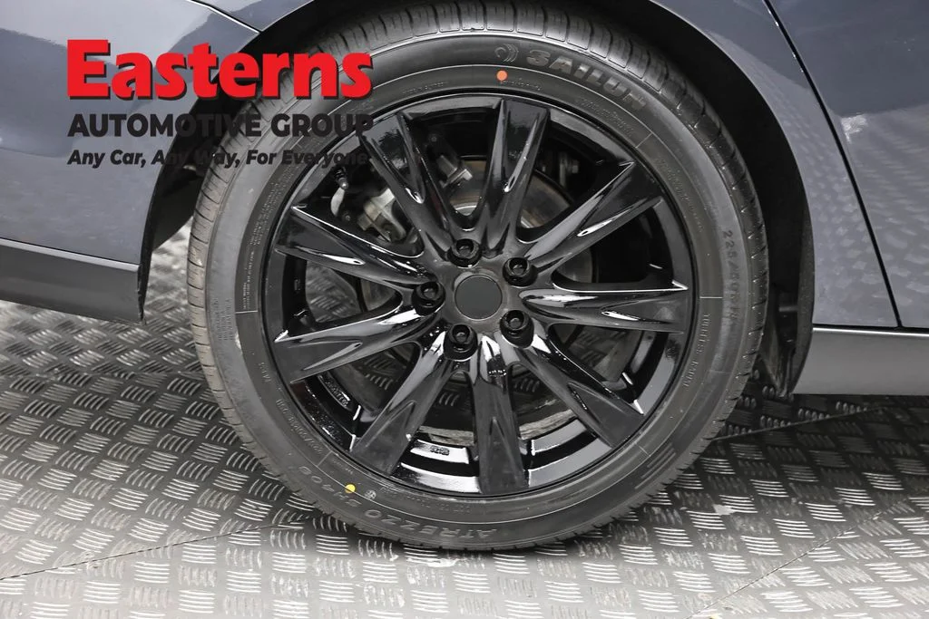 Used 2025 Gray Honda SE image 8