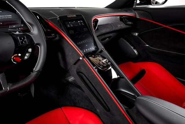 Used 2024 Nero Daytona Ferrari  image 32