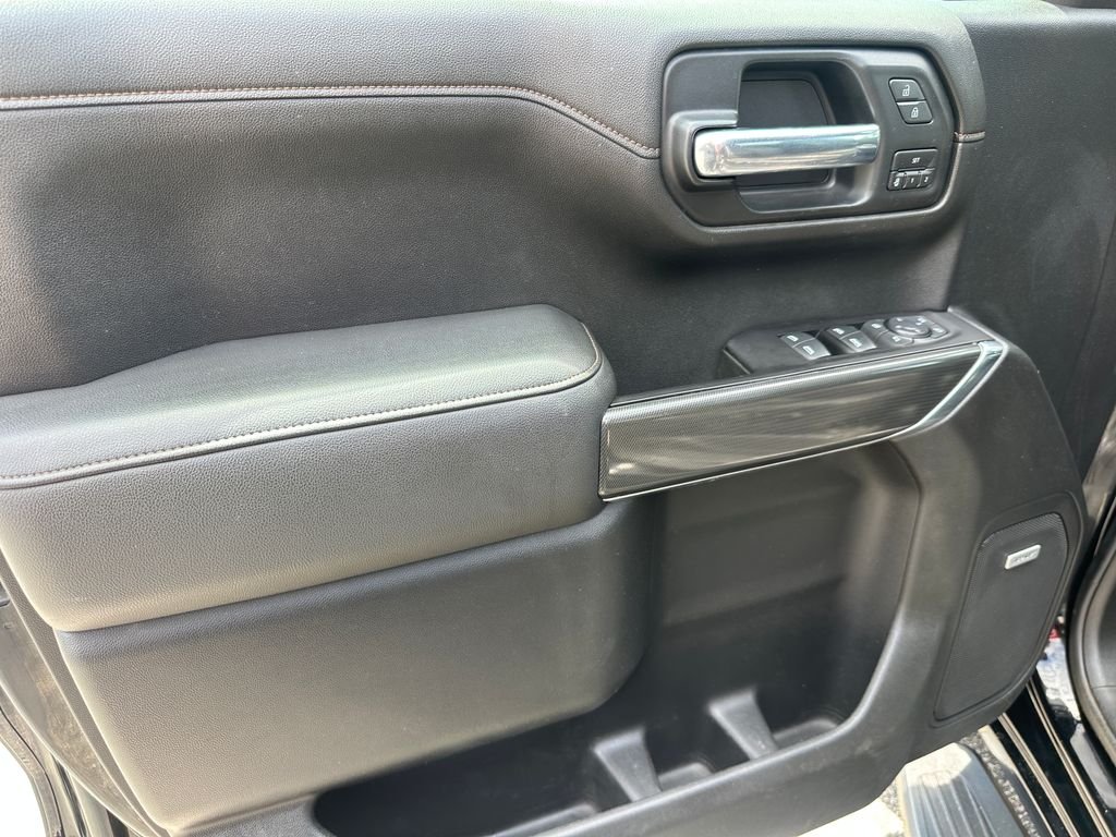 Used 2020 Black GMC AT4 image 18