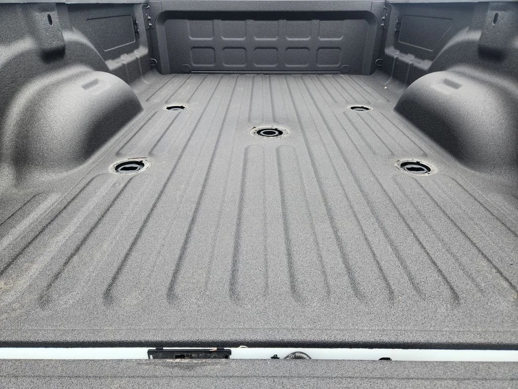 New 2026 Bright White Clear-Coat Exterior Paint RAM Laramie image 23