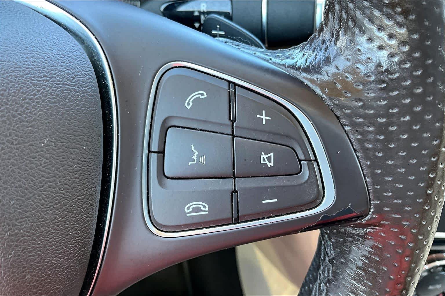 Used 2017 Lunar Blue Metallic Mercedes-Benz GLE 350 image 22