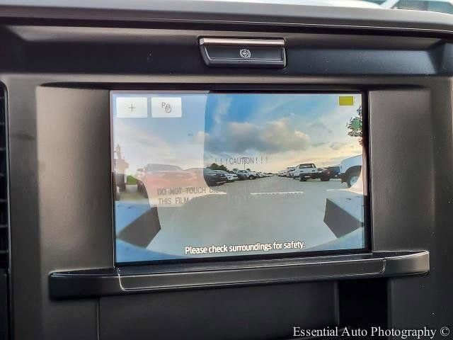New 2025 Oxford White Ford F-550® XL image 35