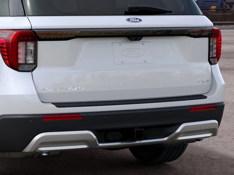 New 2027 Star White Metallic Tri-Coat Ford Platinum™ image 23