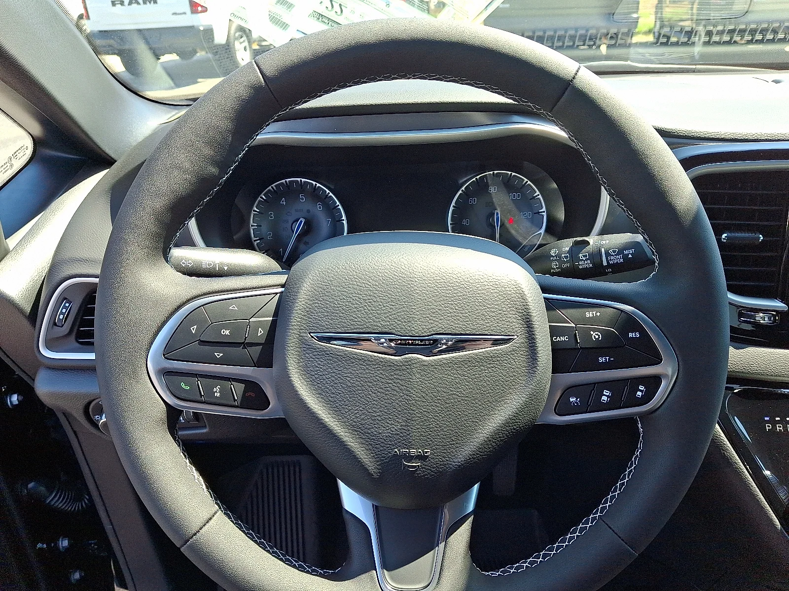 2026 Chrysler Voyager LX - Photo 17