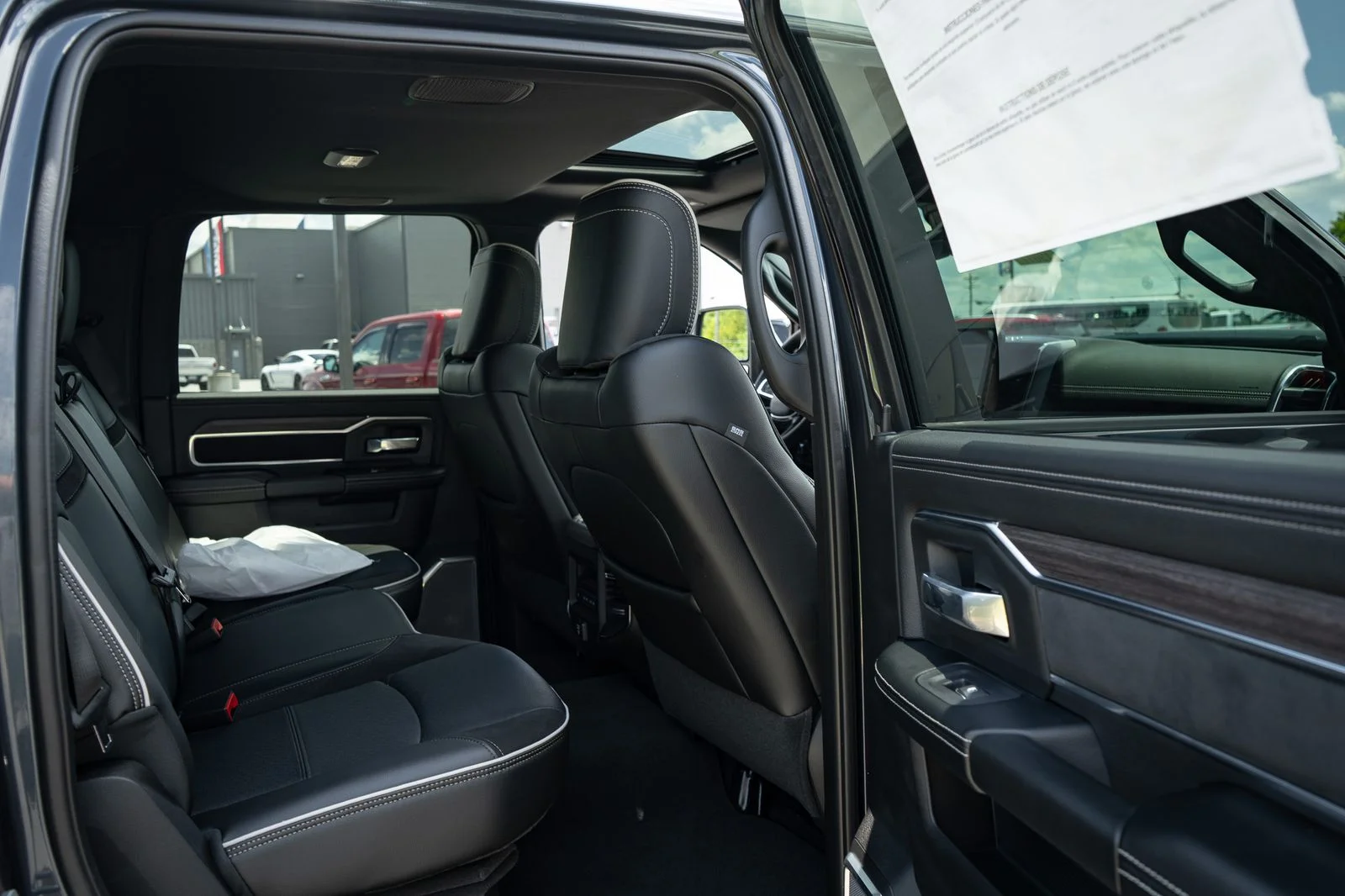 New 2026 Blue Ram Laramie image 37