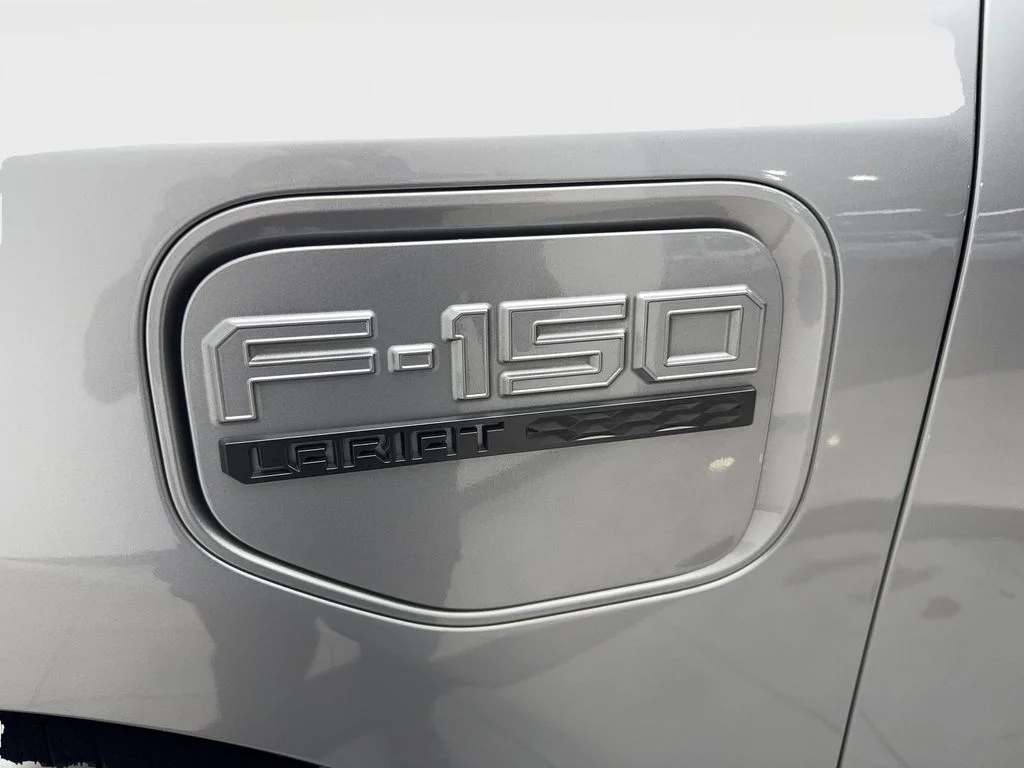 Used 2022 Silver Ford Lariat image 25