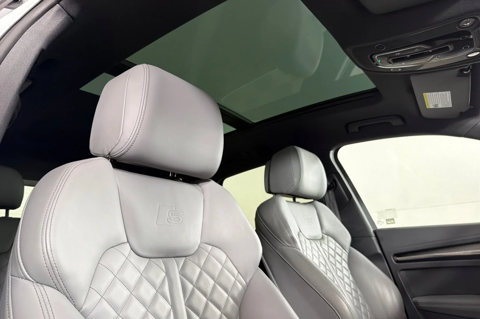 Used 2023 Ibis White Audi Premium Plus 3.0 TFSI quattro image 16