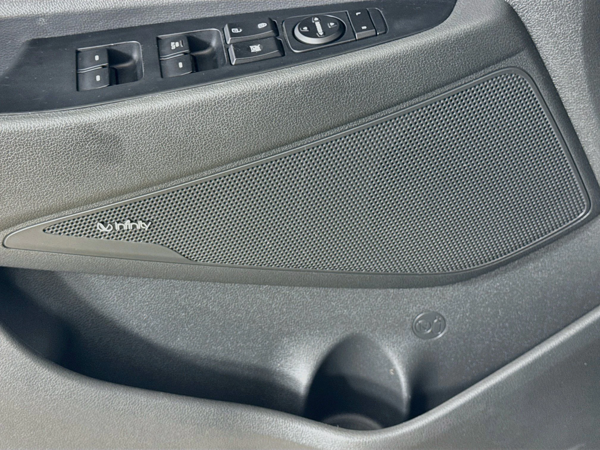 Used 2020  Hyundai Sport image 21