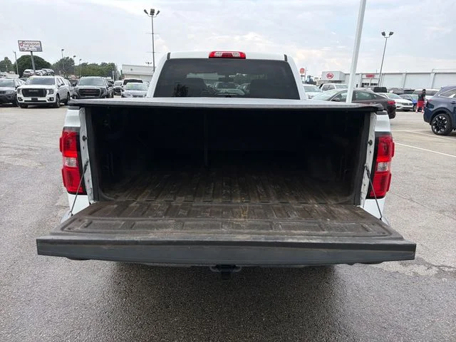 Used 2014 White GMC SLE image 29