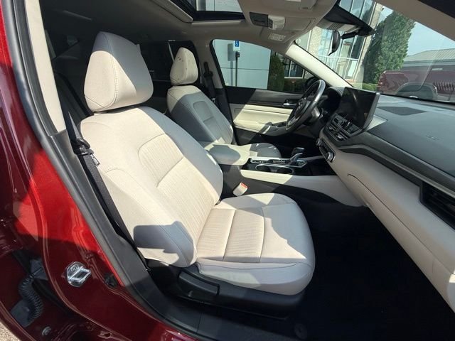 Used 2024 Red Nissan 2.5 SV image 29