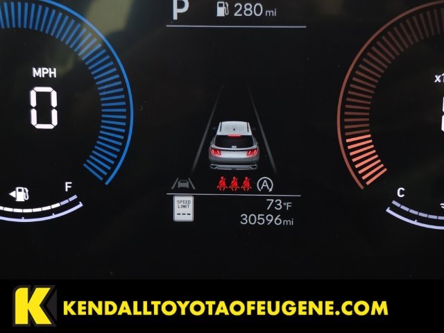 Used 2025 Black Hyundai SE image 17