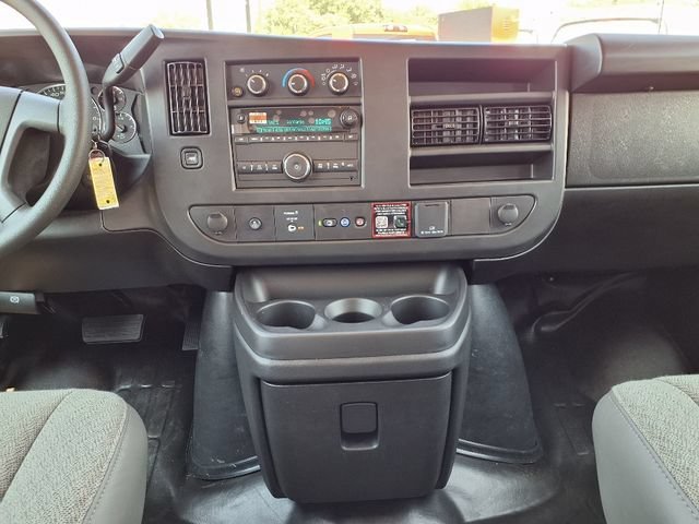2025 Chevrolet Express Cargo Work Van - Photo 15