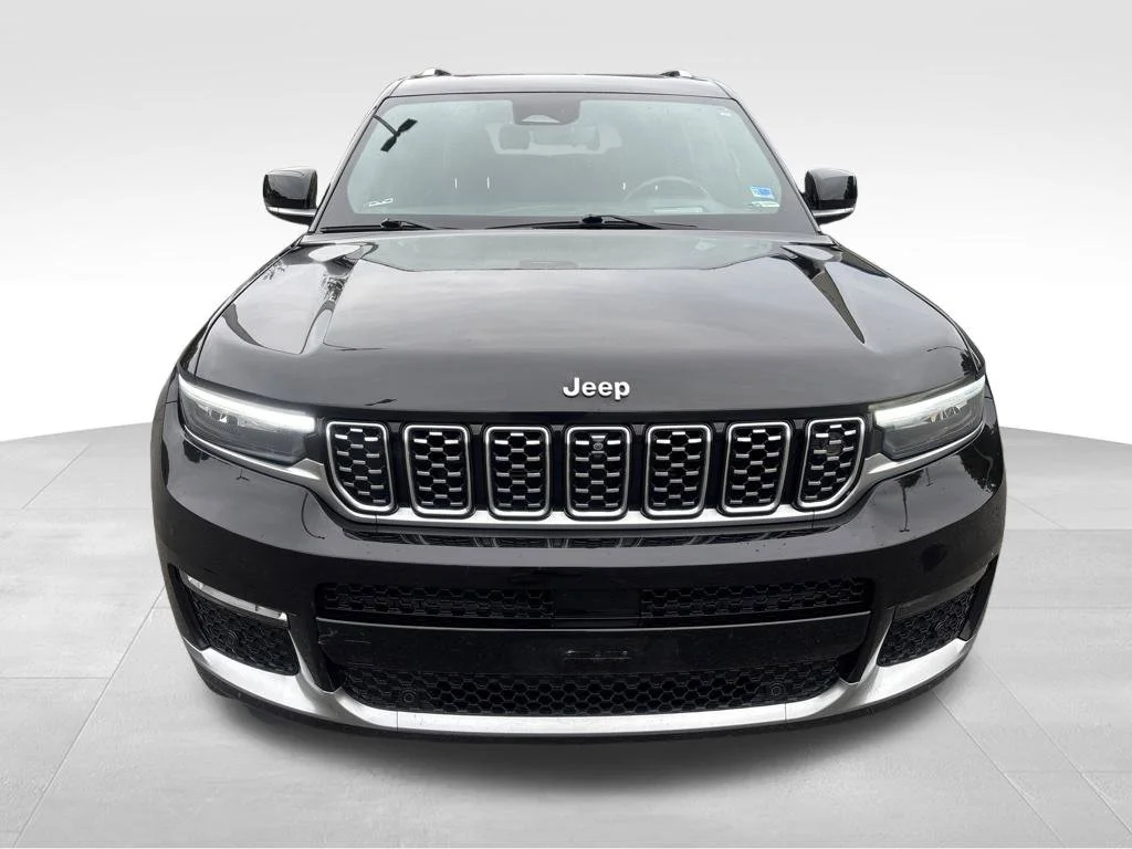 Used 2021 Black Jeep Summit image 10