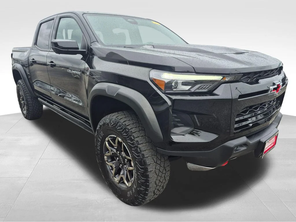 Used 2024 Black Chevrolet ZR2 image 7