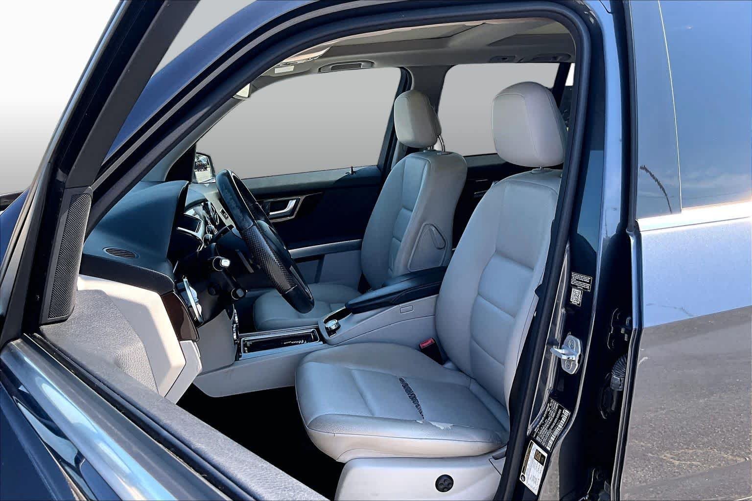Used 2015 Steel Gray Metallic Mercedes-Benz GLK 350 image 8