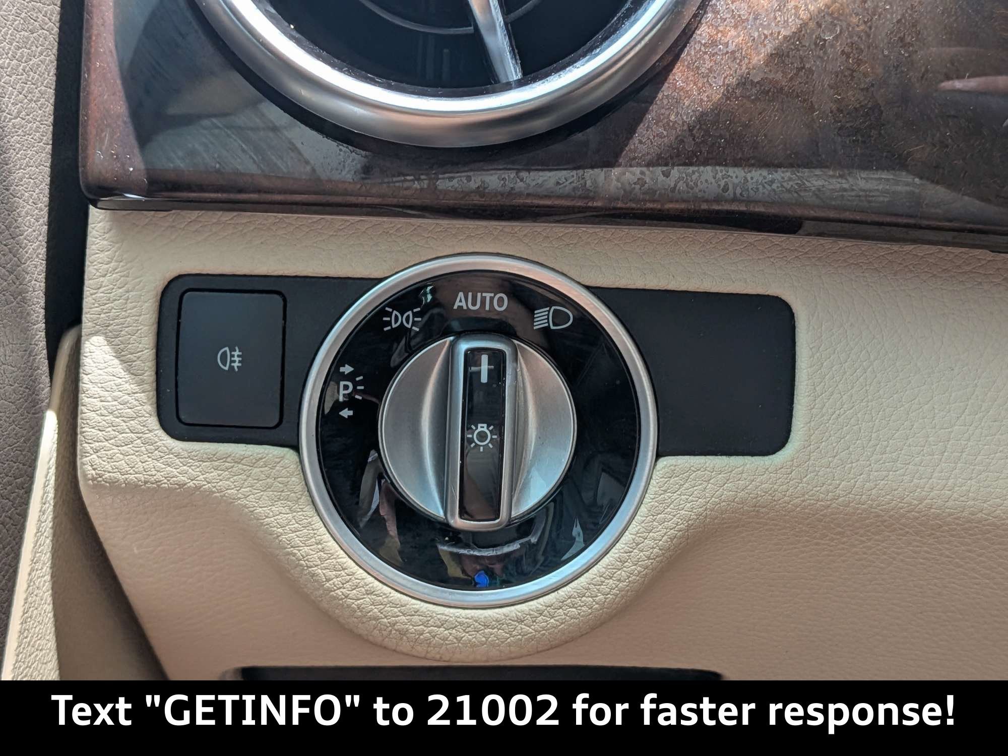 Used 2013  Mercedes-Benz GLK 350 image 30