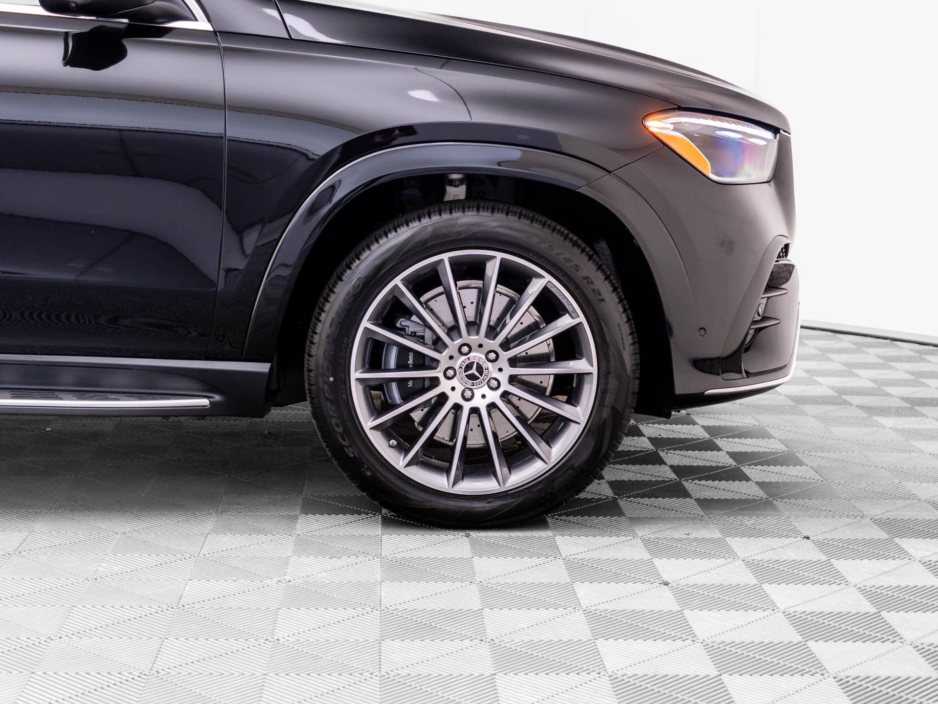 New 2026 Black Mercedes-Benz GLE 350 image 35
