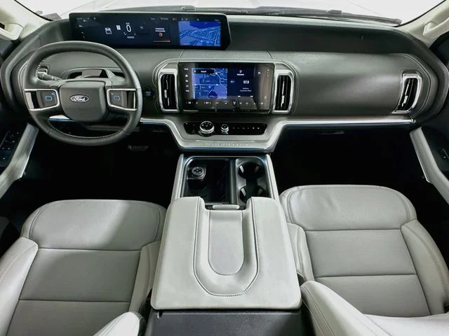 New 2027 Gray Ford Platinum image 14
