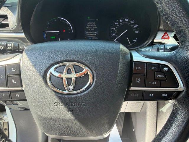 Certified Used 2021 BLIZZARD PEARL Toyota  image 17