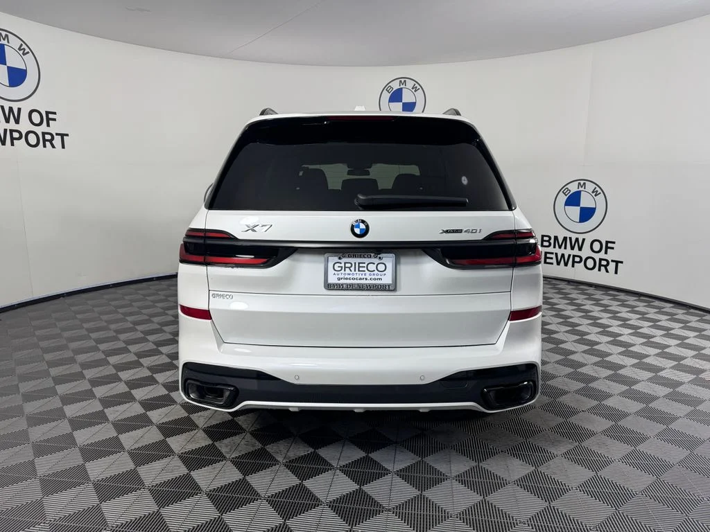 New 2027 Mineral White Metallic BMW xDrive40i image 7