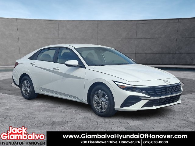 New 2026 White Hyundai SE image 1