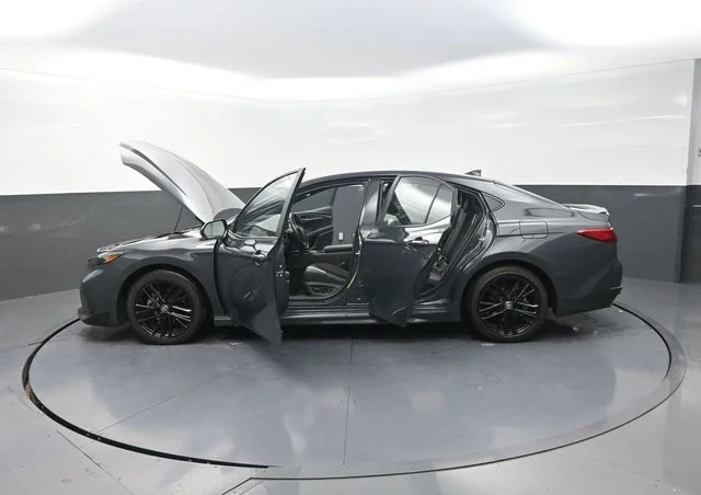 Used 2025  Toyota SE image 41