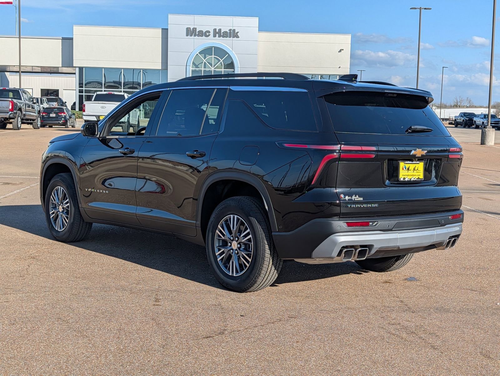 2026 Chevrolet Traverse LT - Photo 6