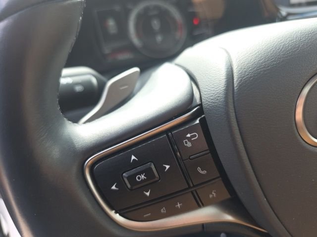 Used 2025 White Lexus 350 image 21