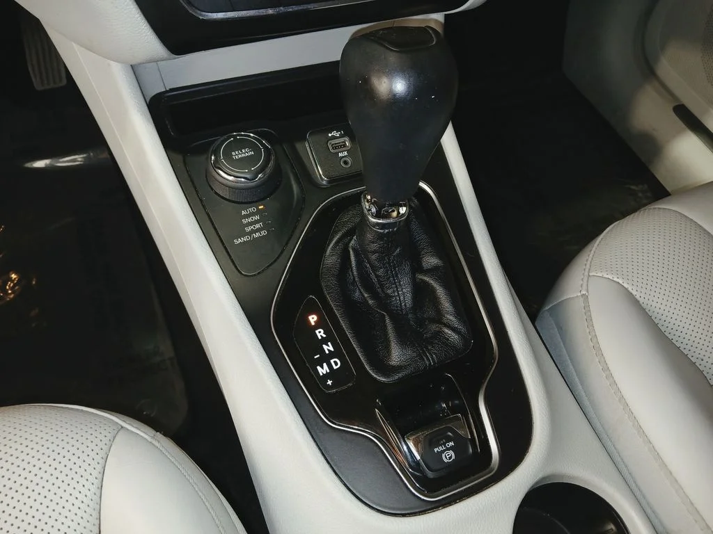 Used 2019 Black Jeep Limited image 20