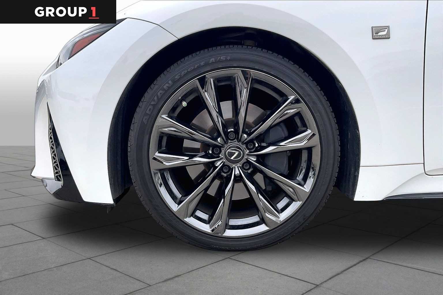 Certified Used 2024 WHITE NOVA GLASS FLAKE Lexus F SPORT image 9