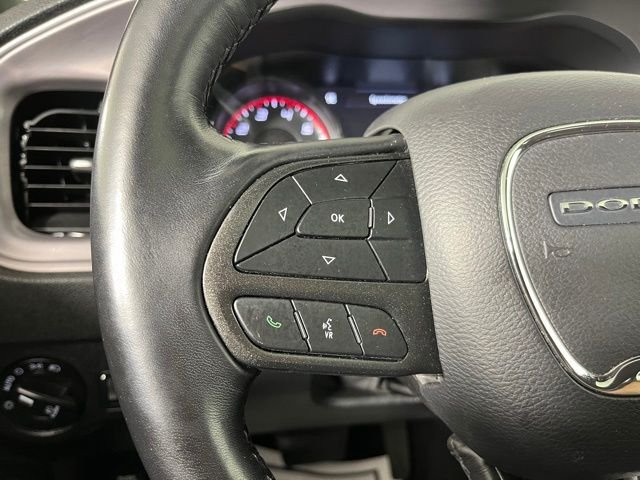 Used 2023 Black Dodge SXT image 21
