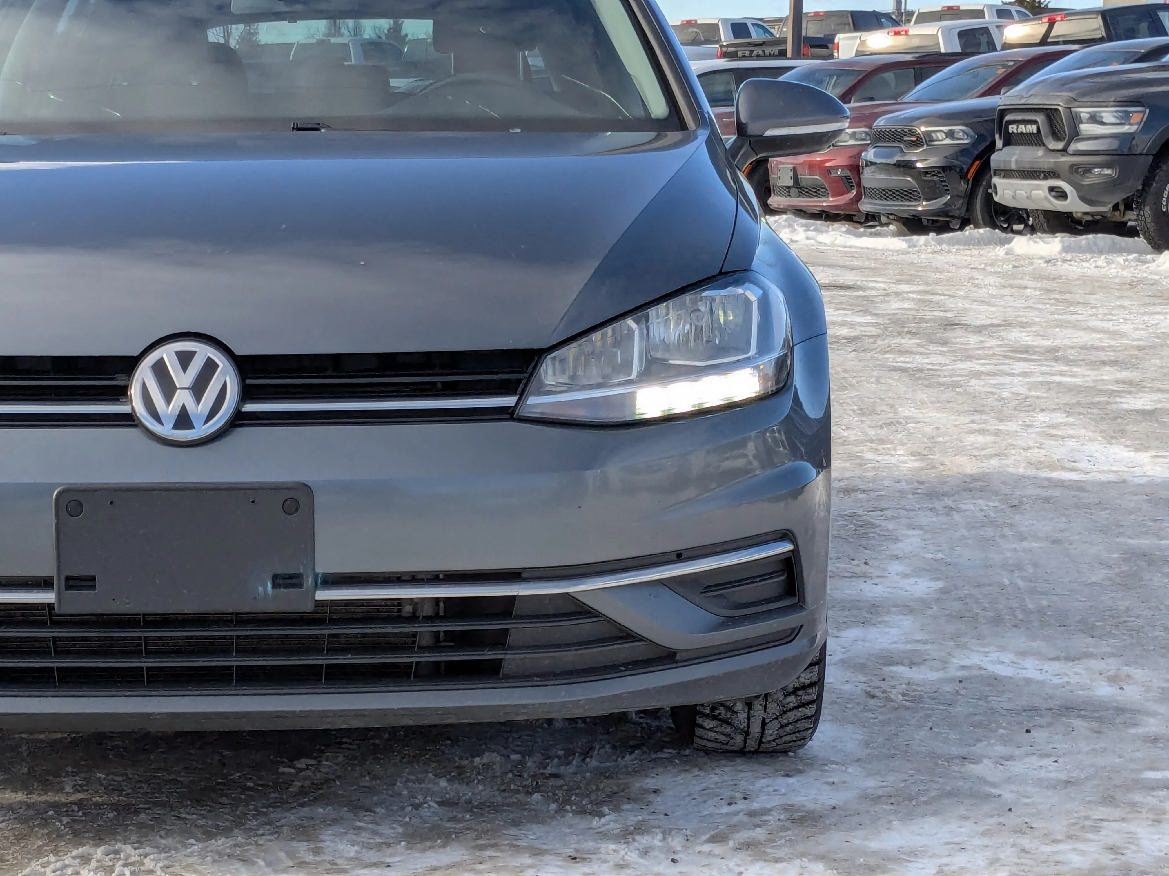 Used 2019 Grey Volkswagen Comfortline image 10