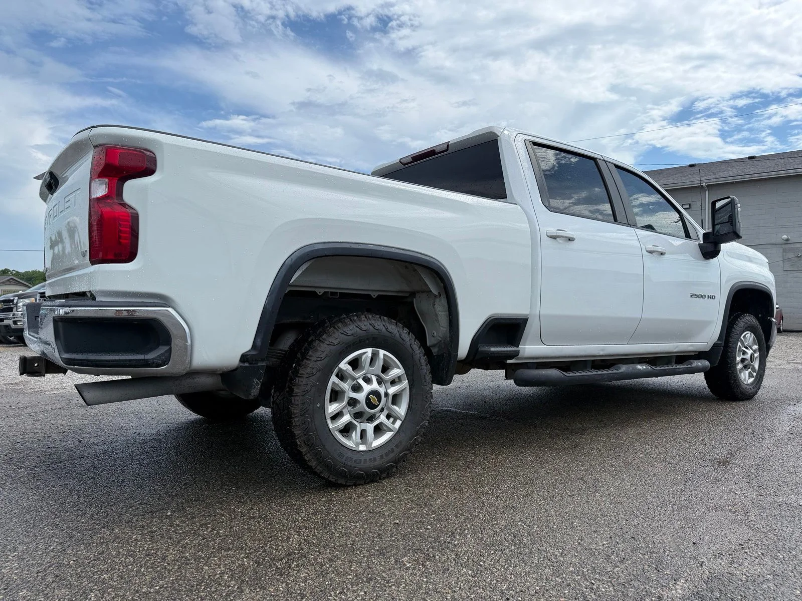 Used 2020 White Chevrolet LT image 5