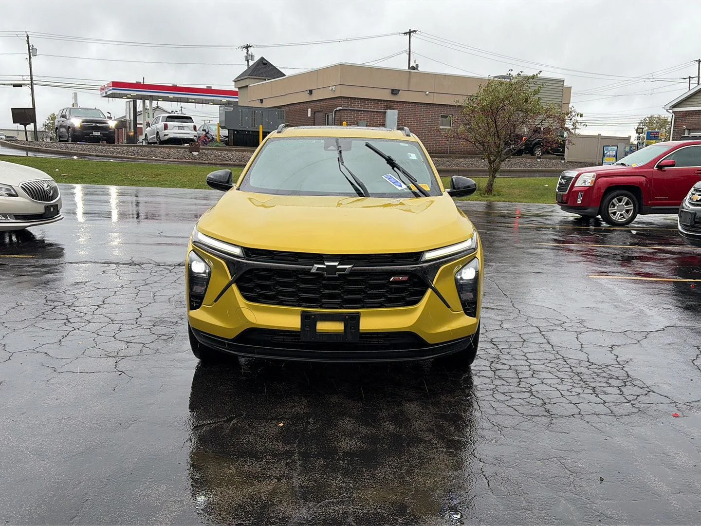 Used 2024 Nitro Yellow Metallic Chevrolet 2RS image 2