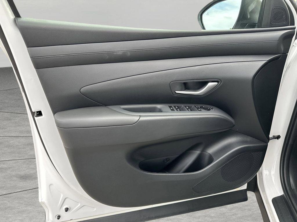 New 2026 White Pearl Hyundai SEL FWD image 14