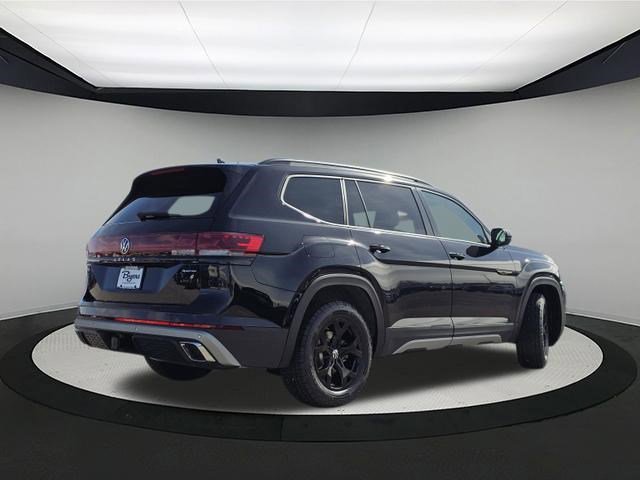 New 2026 Deep Black Pearl Volkswagen 2.0T Peak Edition image 7