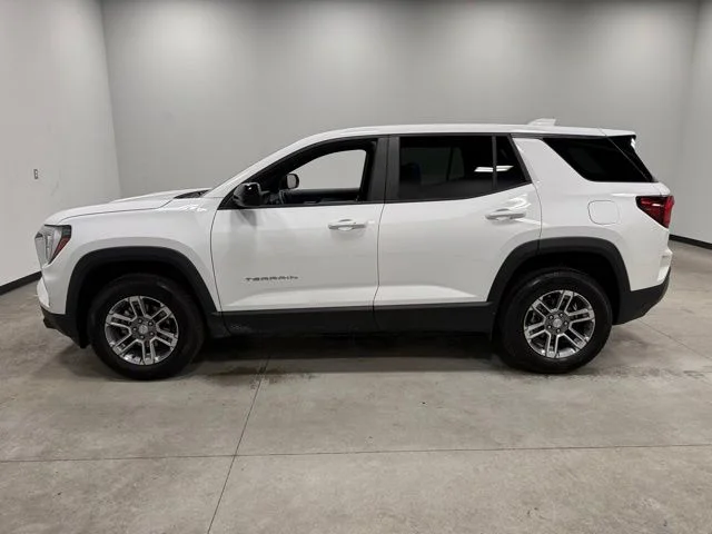 Used 2026 White GMC Elevation image 5