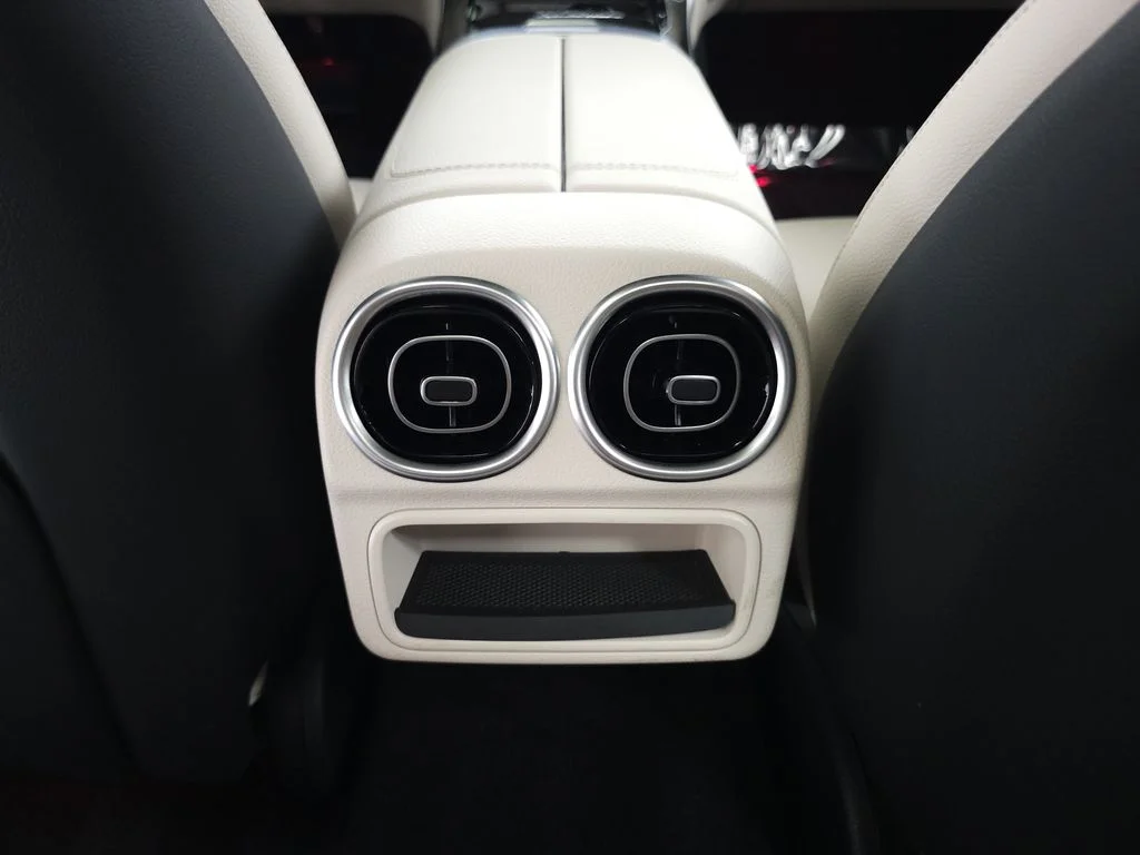 Used 2026 Polar White Mercedes-Benz C 300 image 24