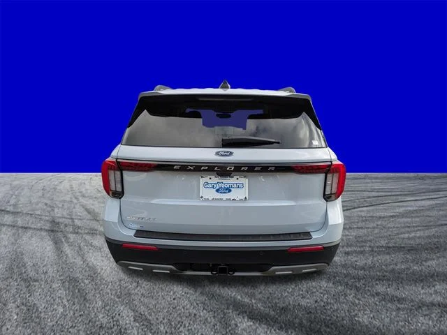 New 2026 Space White Metallic Ford Active image 5
