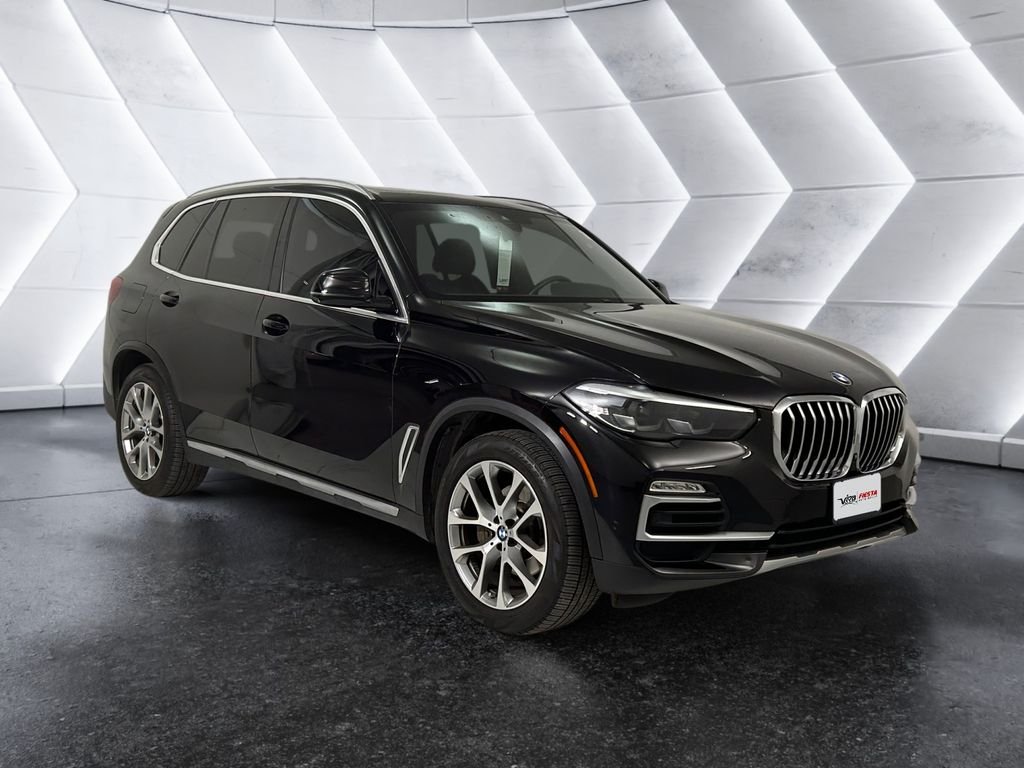 2020 BMW X5 sDrive40i's photo