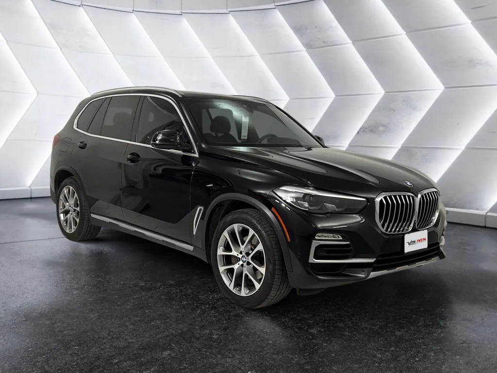 2020 BMW X5 sDrive40i's photo