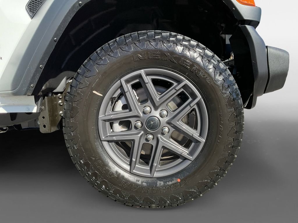 New 2026 Bright White Clear-Coat Exterior Paint Jeep Sport S image 8