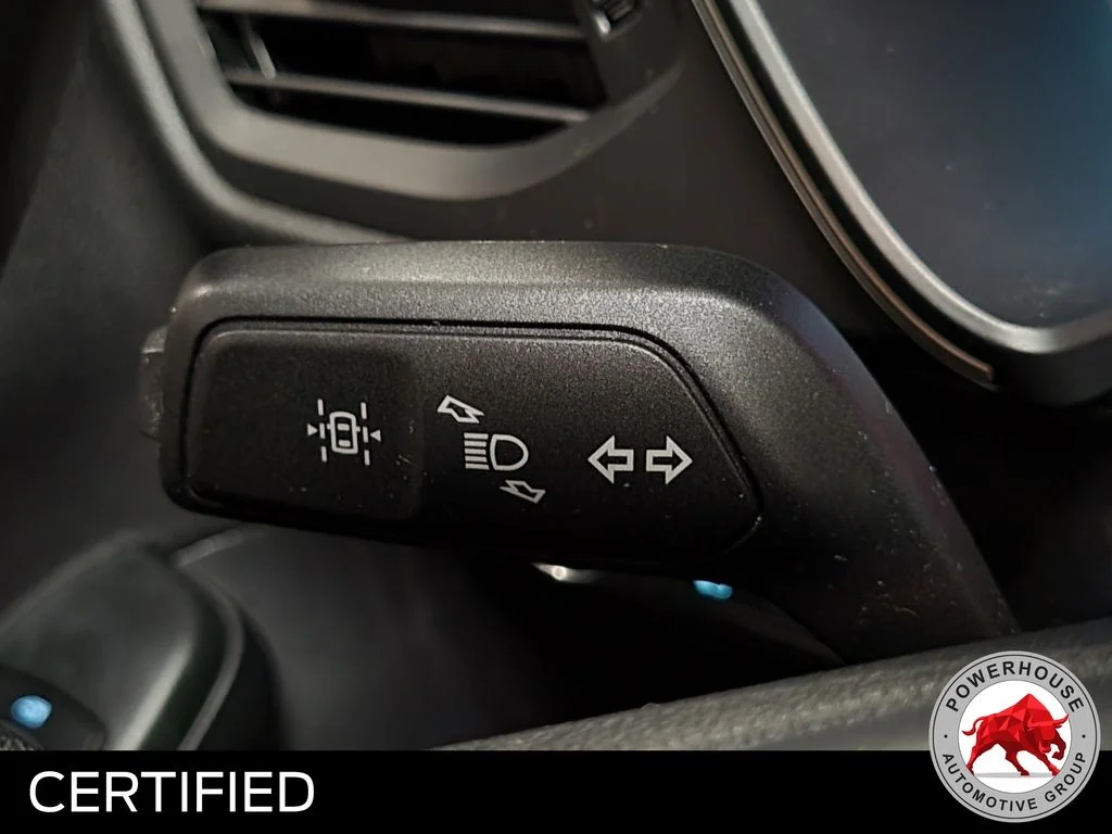 Used 2022 Gray Ford SE image 28