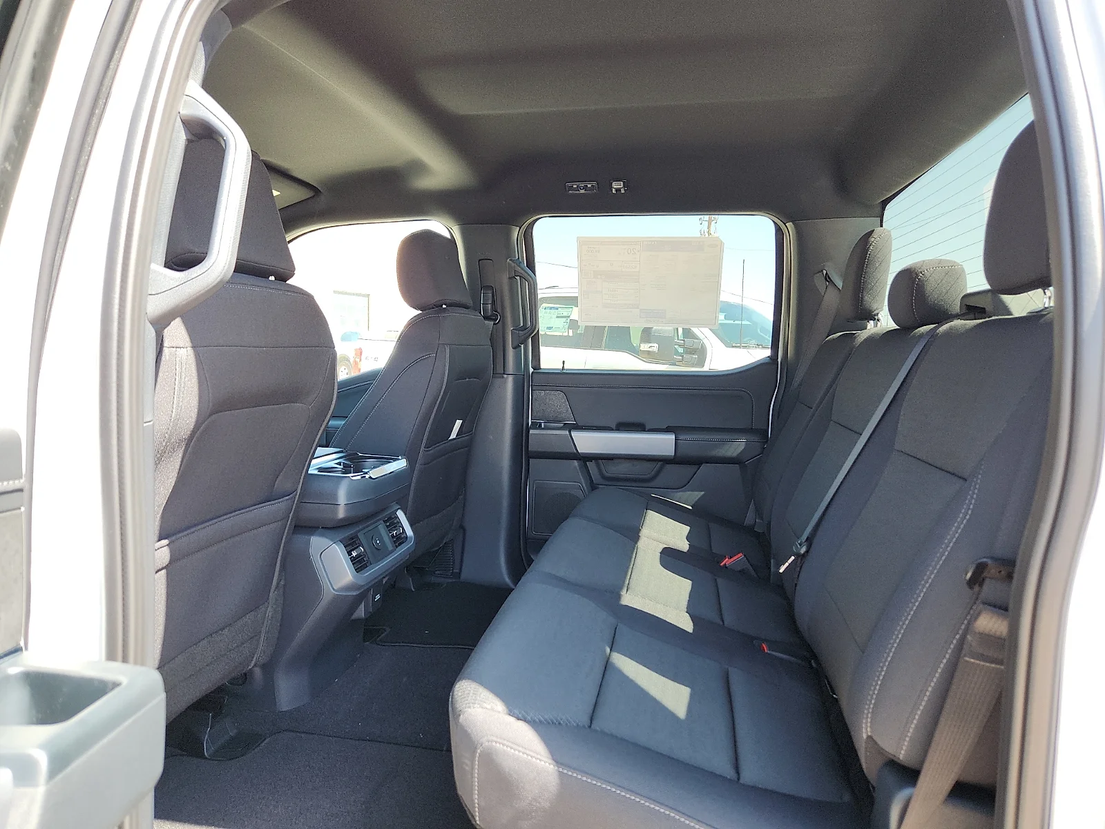 New 2026 Oxford White Ford XLT image 17