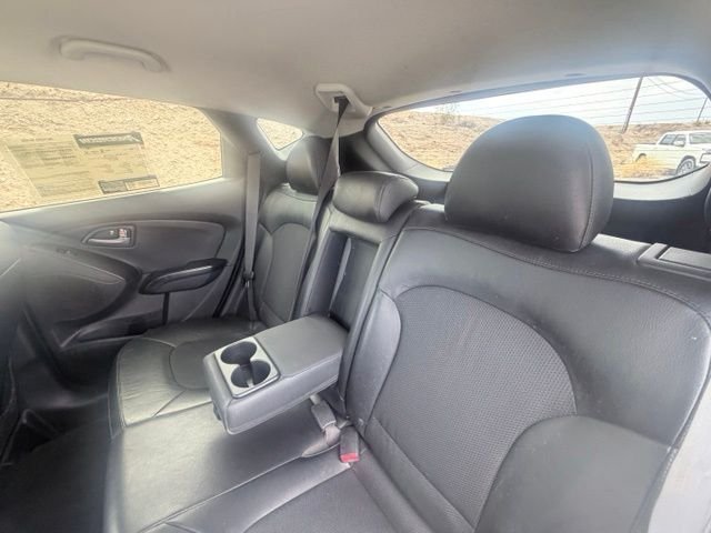 Used 2015 Gray Hyundai SE image 24