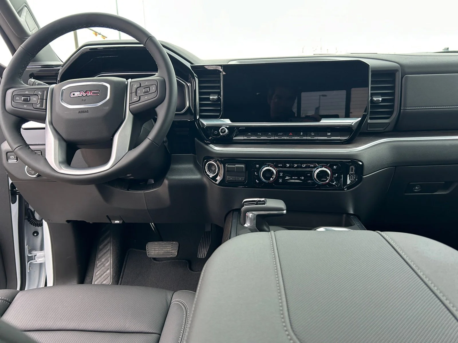 New 2026 Summit White GMC SLT image 21